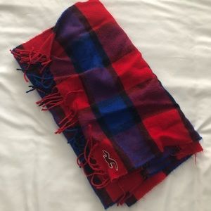 Women’s Hollister scarf